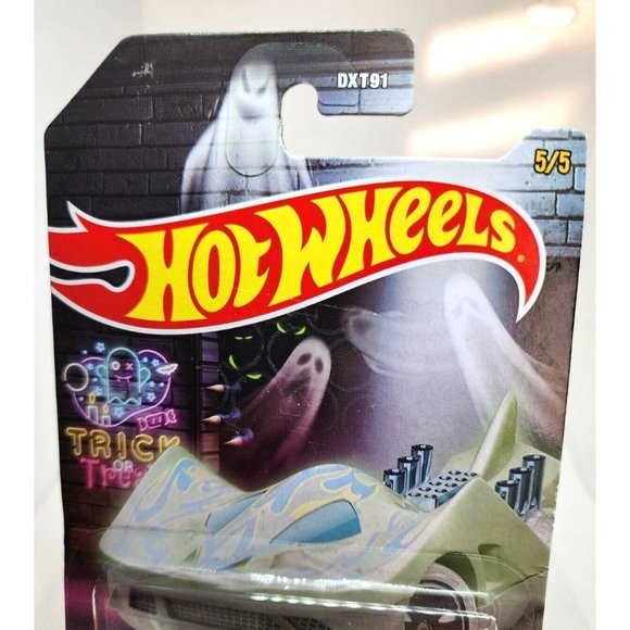 2009 Mattel Hot Wheels Trick Or Treat DXT91 Super Stinger Die-cast 1:64 Car - Picture 3 of 16